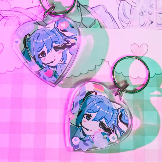 Брелок-сердечко с Мику